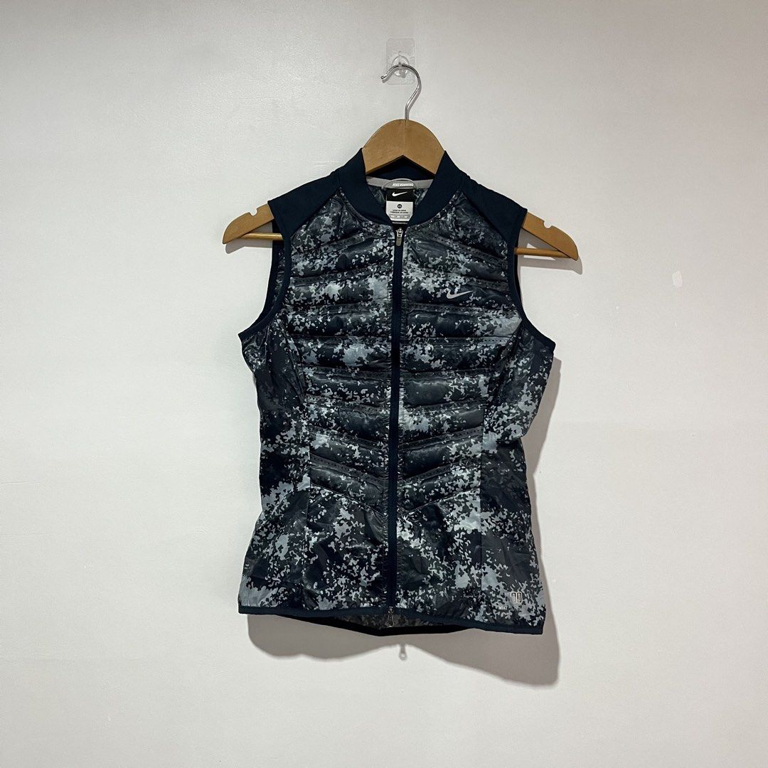 NIKE CAMOUFLAGE RUNNING VEST‼️ (Category: Activewear) located in Cebu City. Submitted by clarkcamu68040 (Listing ID 1468311330, Image 1). Description: NIKE CAMOUFLAGE RUNNING VEST‼️ AS NEW SIZE XS W 16 / L 22 COLORATE 10 / 10 ISSUE : ❌❌❌ PHP 750 + SF 🛒🛒 📍CEBU ,CITY OF NAGA 🚚 J&T EXPRESS.