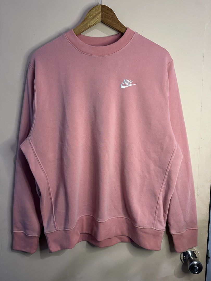NIKE CREW NECK LONGSLEEVE FLEECE (Category: Tshirts & Polo Shirts ) located in Manila. Submitted by bendeictsthrift53 (Listing ID 1468344069, Image 1). Description: - NIKE PINK CREW NECK LONGSLEEVE FLEECE - EXCELLENT CONDITION - NO ISSUE - COLOR RATE 9.5/10 - SOLID NITO SA PERSONAL - SIZE M on tag - 24x27.