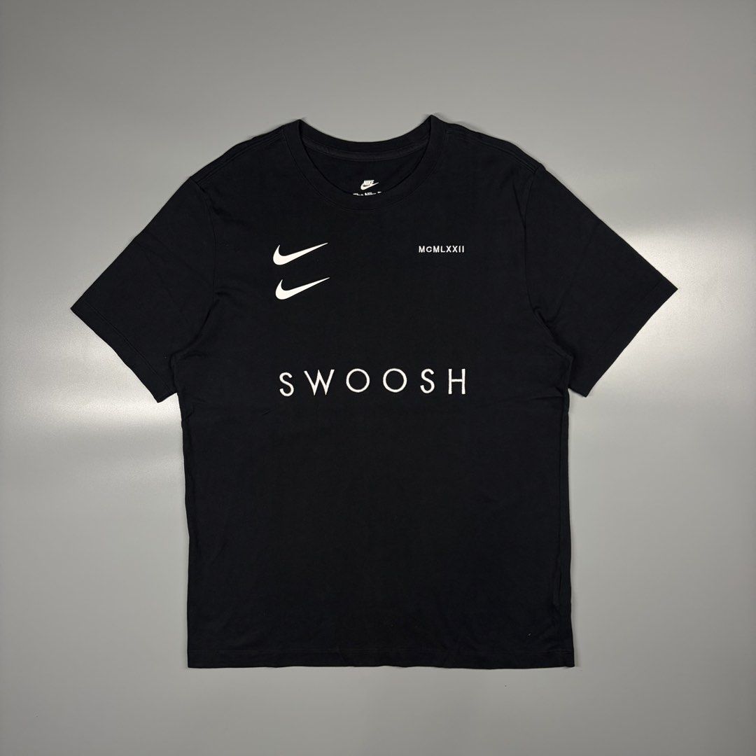 Nike Double Swoosh (Category: Activewear) located in Cavite. Submitted by onebeancent (Listing ID 1468481225, Image 2). Description: Size: Large Dimension: 21" Width | 28" Length Color: Black Color Rate: 10/10 Issue: None Condition: Like new‼️ Price: 650php Additional Shipping Fee (J&T Small Pouch) 75php Luzon 100php visayas 120php mindanao.