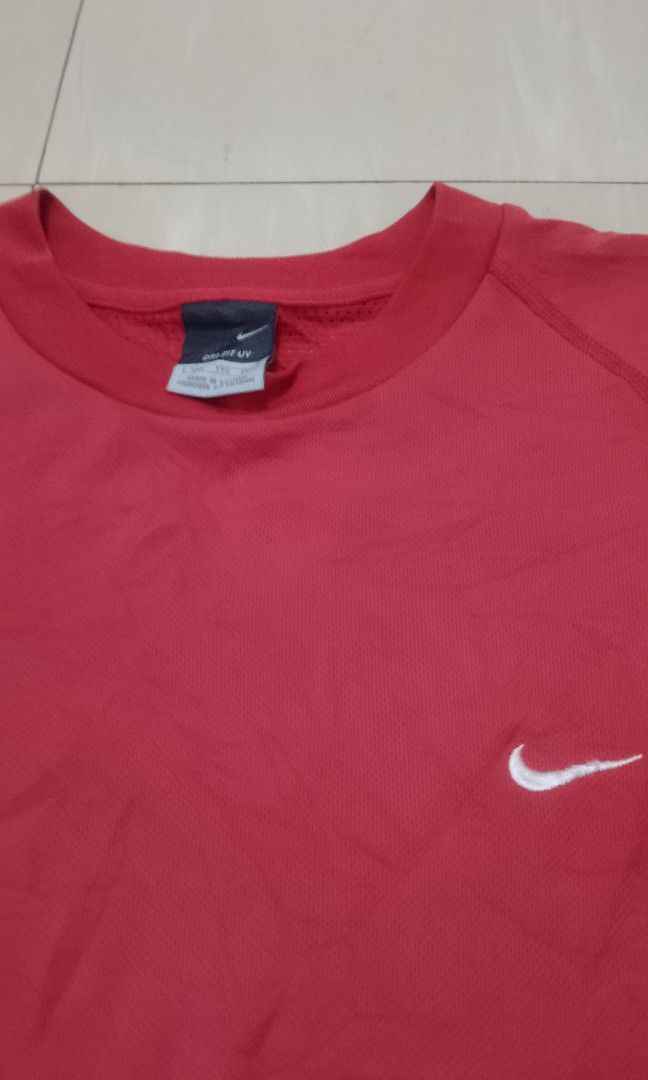 Nike dry fit (Category: Tshirts & Polo Shirts ) located in Oas. Submitted by yortzzz (Listing ID 1468283840, Image 2). Description: no issue!.
