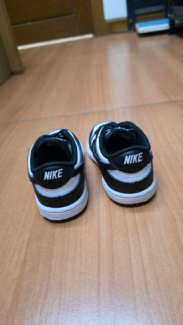 Nike Dunk Low (US 7c) (Category: Babies & Kids Fashion) located in Rizal. Submitted by dainsb (Listing ID 1468445001, Image 2). Description: • VGUC w/ normal signs of usage • Box included 📍 Lower Antipolo near Sta. Lucia Mall Pickup or delivery via Grab/Lalamove (c/o buyer).