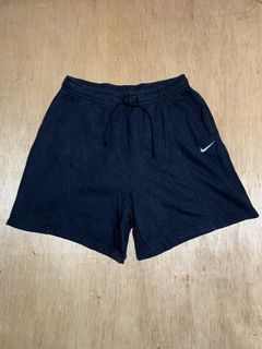 (Category: ) located in . Submitted by handpickedxthrift (Listing ID 1468342936, Image 1). Description: .