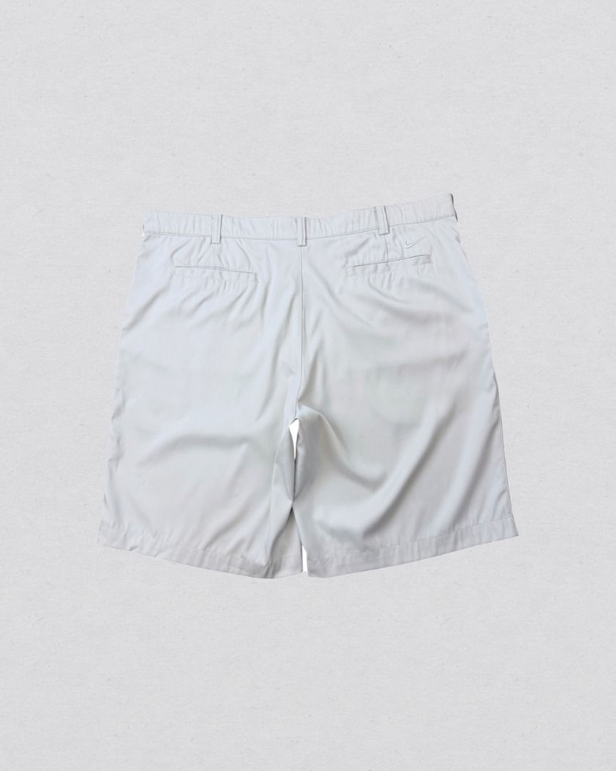 Nike Flex Dri-fit Golf shorts (Category: Shorts) located in Cabanatuan. Submitted by argarments.ph (Listing ID 1468374295, Image 1). Description: Tagged: Size 38 Waist 39" | Length 21.5" | Leg opening 13" | Thigh 15" | Rise 13.5" Condition: Excellent Issue(s): -.