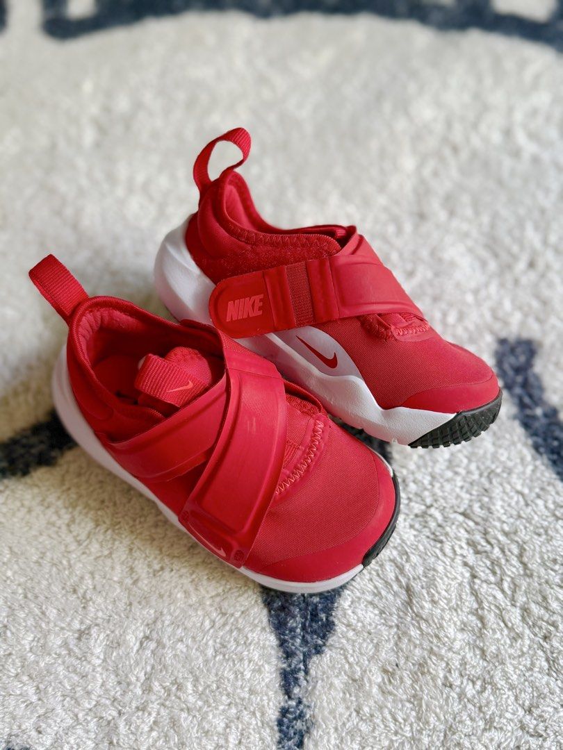 Nike Flex Toddler 7C (Category: Babies & Kids Fashion) located in Taguig. Submitted by declutternanay_ph (Listing ID 1468294955, Image 2). Description: authentic 101% these are my son's . bought when it was still big for him, so i stored it muna. ended, never get to used it kasi forgot it's in our storage. 4 more other pairs listed. .