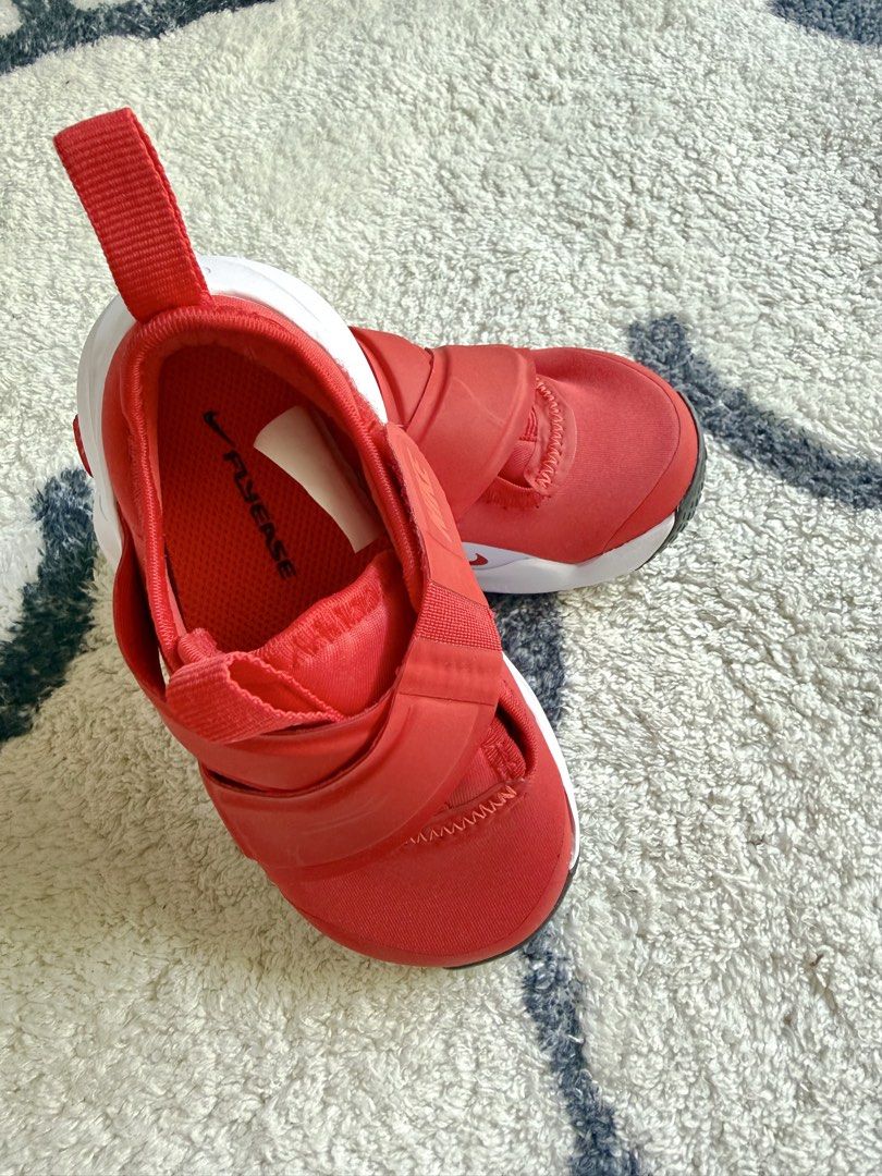 Nike Flex Toddler 7C (Category: Babies & Kids Fashion) located in Taguig. Submitted by declutternanay_ph (Listing ID 1468294955, Image 3). Description: authentic 101% these are my son's . bought when it was still big for him, so i stored it muna. ended, never get to used it kasi forgot it's in our storage. 4 more other pairs listed. .