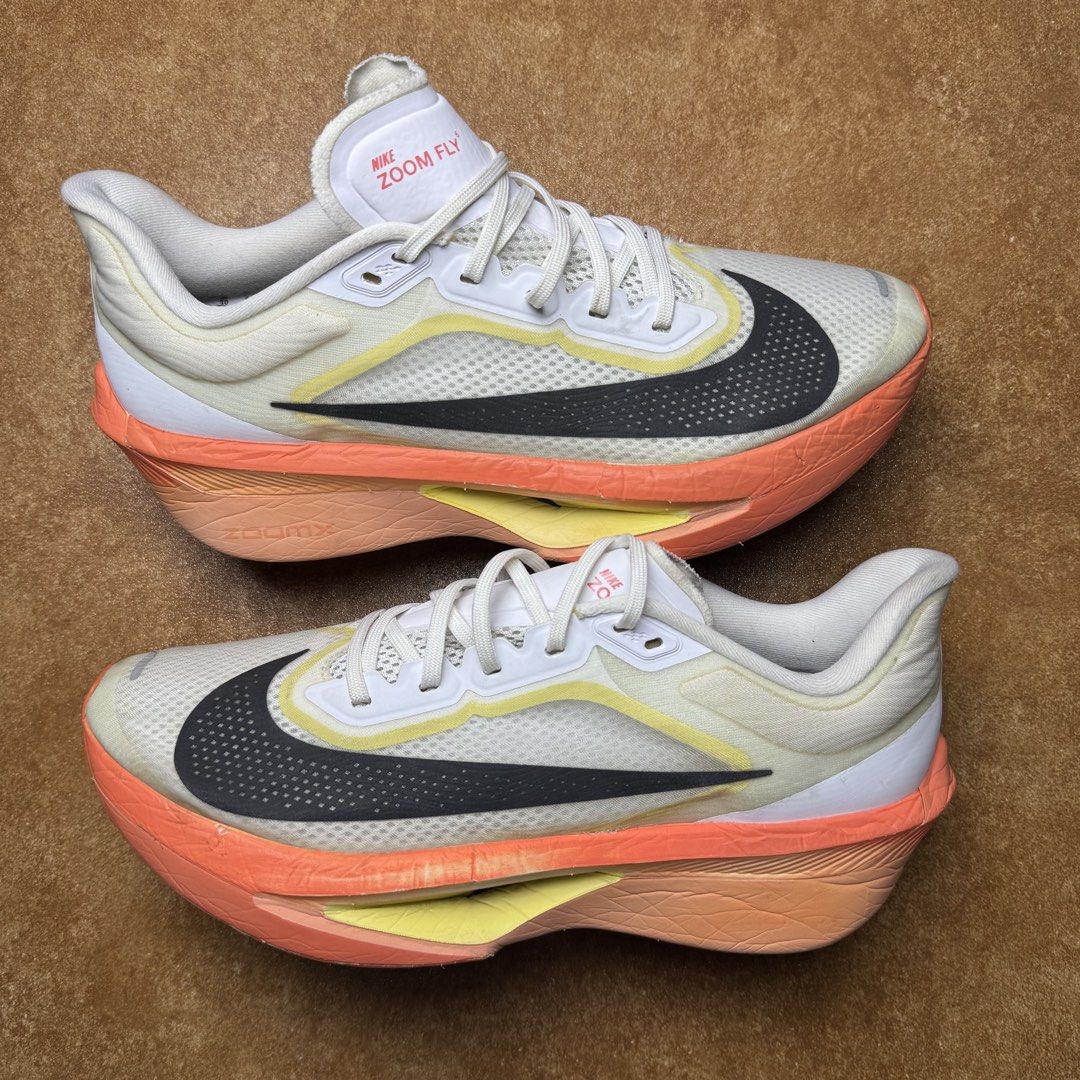 NIKE FLY 5 (Category: Sneakers) located in Panabo. Submitted by shoerarefinds (Listing ID 1468286676, Image 1). Description: ÑÌĶÈ ŽÓÒMFŁY 5 SIZE: CM 28 / EURO 44 / US 10 Very Good Condition, minimal midsole scratches LOCATION: PANABO CITY, DAVAO DEL NORTE, 8105 2100 FREESHIPPING.