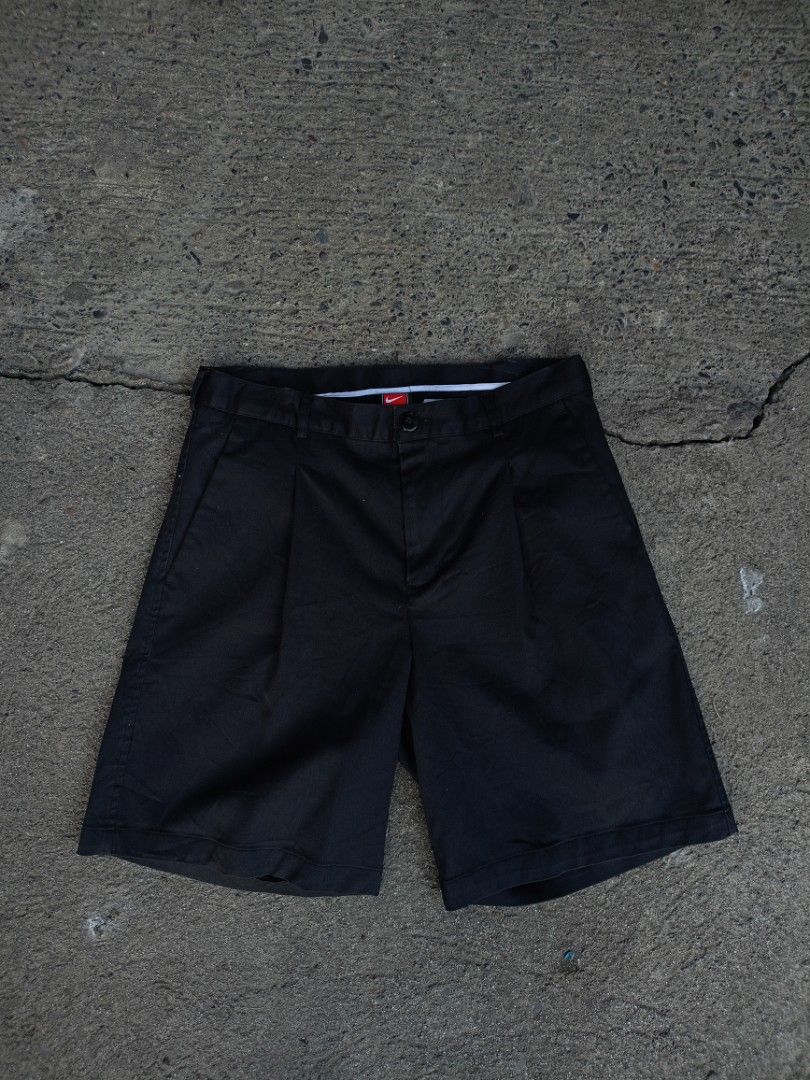 Nike Golf Men Shorts (size 32) (Category: Shorts) located in Caloocan City. Submitted by reymartthrift (Listing ID 1468361457, Image 1). Description: No issue Brand New condition 32x19 dimes freeship dm me📩.