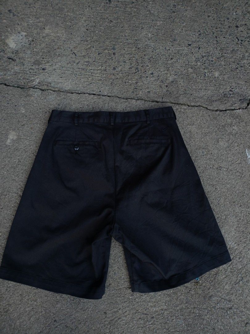 Nike Golf Men Shorts (size 32) (Category: Shorts) located in Caloocan City. Submitted by reymartthrift (Listing ID 1468361457, Image 2). Description: No issue Brand New condition 32x19 dimes freeship dm me📩.