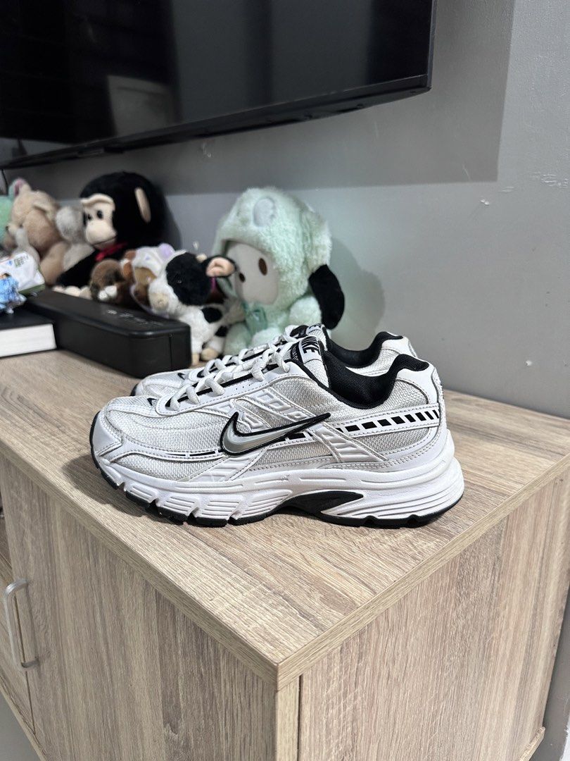 Nike initiator (Category: Sneakers) located in Manila. Submitted by nilodanzcuadra (Listing ID 1468323991, Image 3). Description: 7.5 womens Like new Loc: north caloocan.