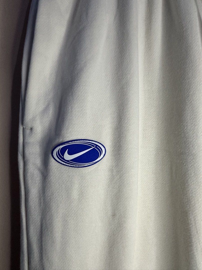 NIKE JOGGER PANTS (Category: Joggers) located in Manila. Submitted by bendeictsthrift53 (Listing ID 1468343572, Image 2). Description: - NIKE JOGGER PANTS - EXCELLENT CONDITION - ALREADY WASH - NO ISSUE - SIZE XS OG TAG - W 26 to 30 L 38.5.