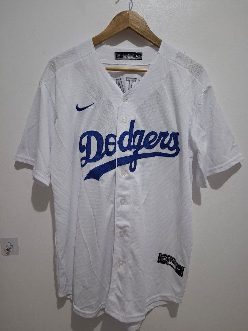 Nike LA dodger small fit med to L (Category: Activewear) located in Tarlac. Submitted by christopher.24 (Listing ID 1468320520, Image 1). Description: excellent condition legit.