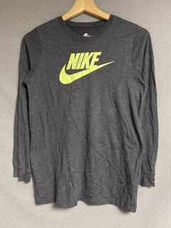 (Category: ) located in . Submitted by ukaythriftshirt (Listing ID 1468489815, Image 1). Description: .