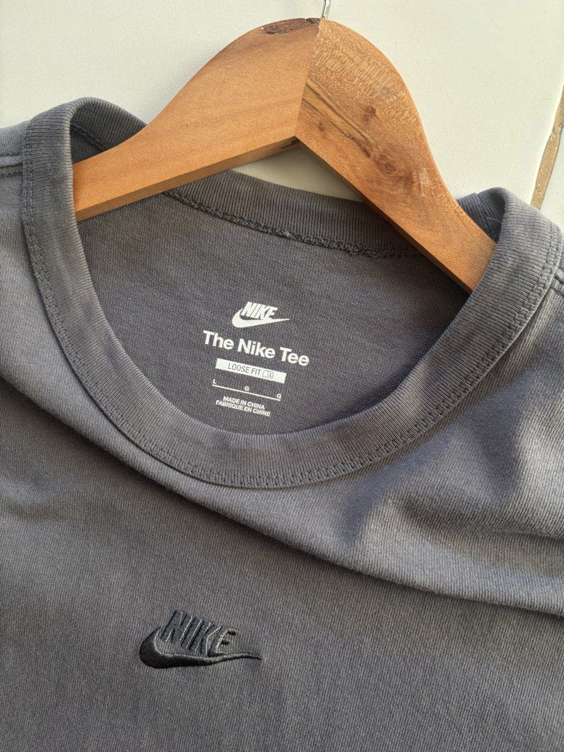Nike Mid Logo (Category: Activewear) located in Angeles City. Submitted by daily_thrift_collection (Listing ID 1468360008, Image 3). Description: LIKE NEW CONDITION NO ISSUE 9.5 OR BETTER COLOR RATE 21x28 LOCATION:PAMPANGA.