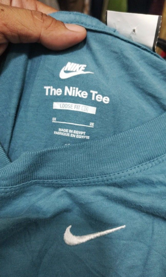 Nike mid logo big size shirt (Category: Formal Shirts) located in Manila. Submitted by historicthrift (Listing ID 1468314762, Image 2). Description: Size 2XL Dimes 28X30.