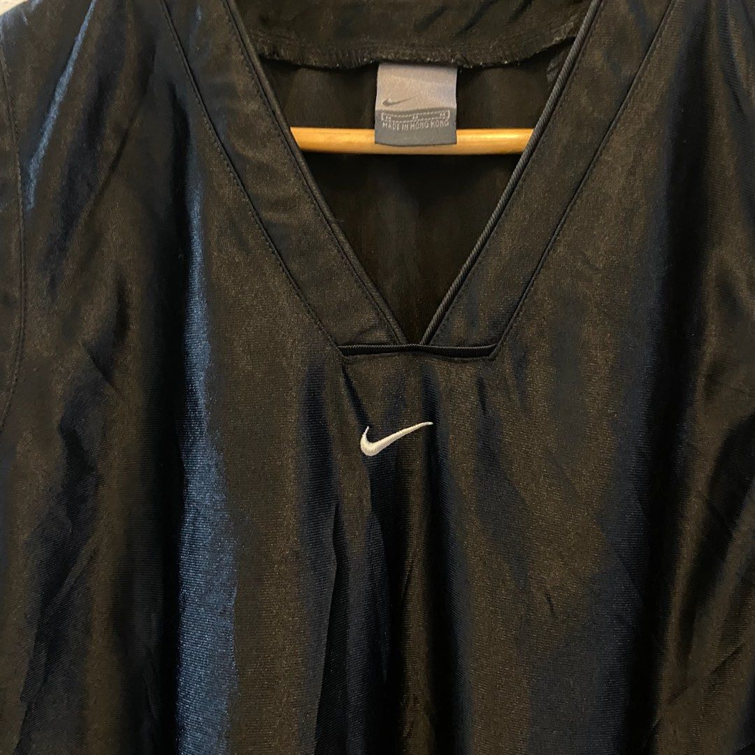 Nike Midswoosh Sleeveless Jersey (Category: Tshirts & Polo Shirts ) located in Mabalacat. Submitted by alternativegooods (Listing ID 1468444935, Image 3). Description: Measurements (inches) width length ★ Color may vary slightly due to lighting. ★ Manage your expectations, these are pre-loved/thrifted items. ★ Ship via J&T Express & Lalamove..