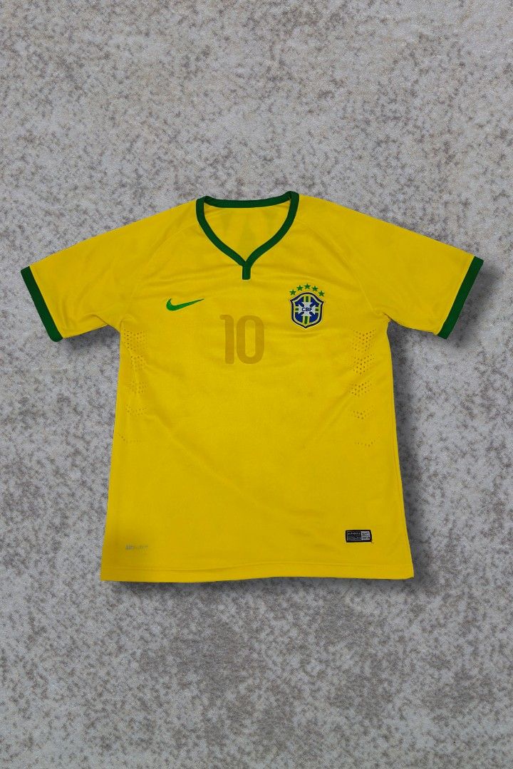Nike Neymar 10 Jersey (Category: Tshirts & Polo Shirts ) located in Manila. Submitted by gmixgarments (Listing ID 1468494907, Image 1). Description: DETAILS ‼️‼️ ‎ ‎Neymay Nike Jersey 10 ‎ ‎W:19 ‎L:26 ‎ ‎ ‎Color rate:8/10 ‎Condition:8/10 ‎Issue: Stains ‎ ‎Price:500 ‎ ‎ ‎🔹Metro Manila ‎🔹Manage your expectations ‎🔹All items are thrifted ‎🔹Color may vary due to lighting ‎🔹Payment first ‎🔹Cod available(Manila area) ‎🔹Shipping through Jnt/Lalam