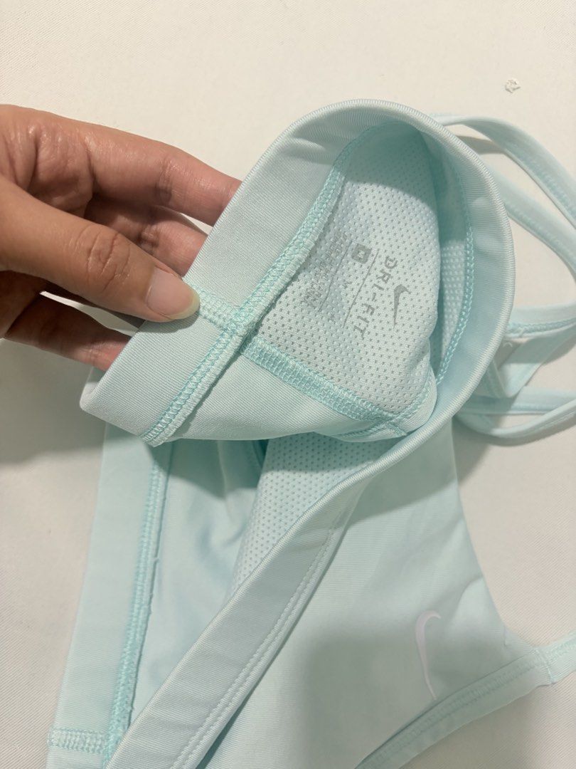 Nike Powder Blue Sports Bra (Category: Activewear) located in Taguig. Submitted by vm.co (Listing ID 1468340446, Image 2). Description: Nike Sports Bra Lightweight, breathable mesh lining for added comfort and support. Perfect for workouts, gym sessions, and everyday activewear!.