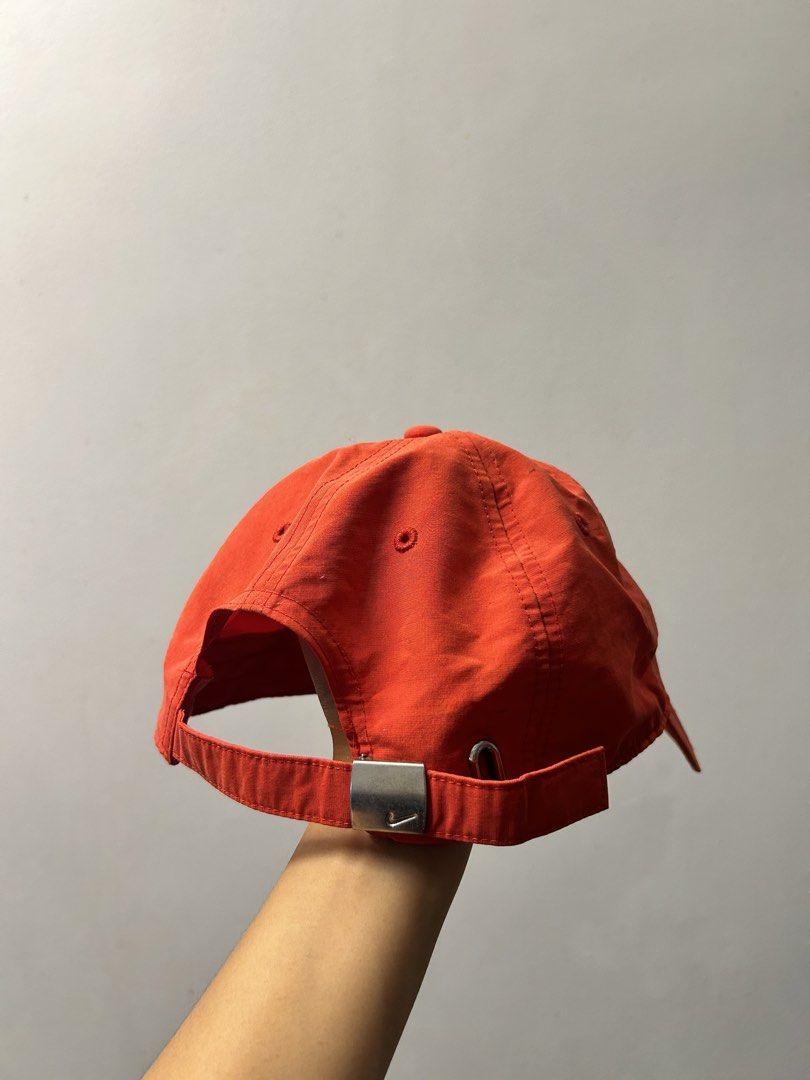 Nike Red Cap (Category: Caps & Hats) located in Antipolo. Submitted by tshopph (Listing ID 1468361916, Image 2). Description: .