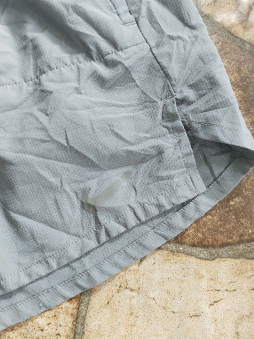 Nike running short (Category: Shorts) located in Legazpi City. Submitted by genobecollectives (Listing ID 1468320066, Image 2). Description: Nike running short 480 free ship 30-36 waist 15 length Very good condition pa Dm📩.