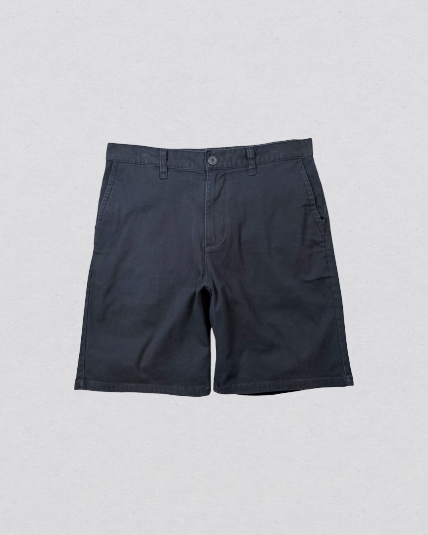 Nike SB Chino Walkshorts (Category: Shorts) located in Cabanatuan. Submitted by argarments.ph (Listing ID 1468372959, Image 2). Description: Tagged: Size 34 Waist 33" | Length 19.5" | Leg opening 11" | Thigh 11.5" | Rise 13" Condition: Excellent Issue(s): -.