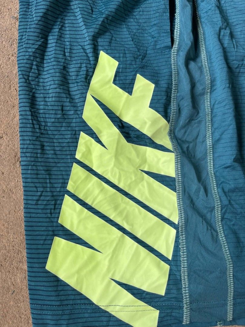 nike short xl (Category: Shorts) located in Rizal. Submitted by saint-nike11 (Listing ID 1468307454, Image 2). Description: nike short xl on tag 400.