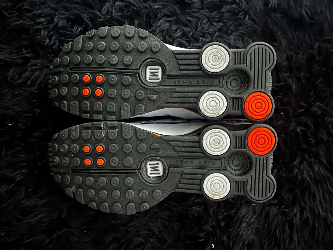 Nike shox R4 (Category: Sneakers) located in Manila. Submitted by juju0714 (Listing ID 1468321924, Image 3). Description: .