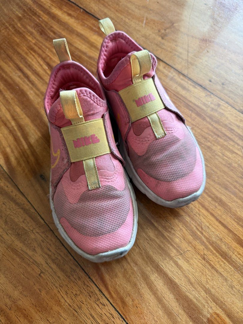 Nike Slip ons size Euro32 (Category: Babies & Kids Fashion) located in Quezon City. Submitted by ajajbaby (Listing ID 1468495753, Image 1). Description: .