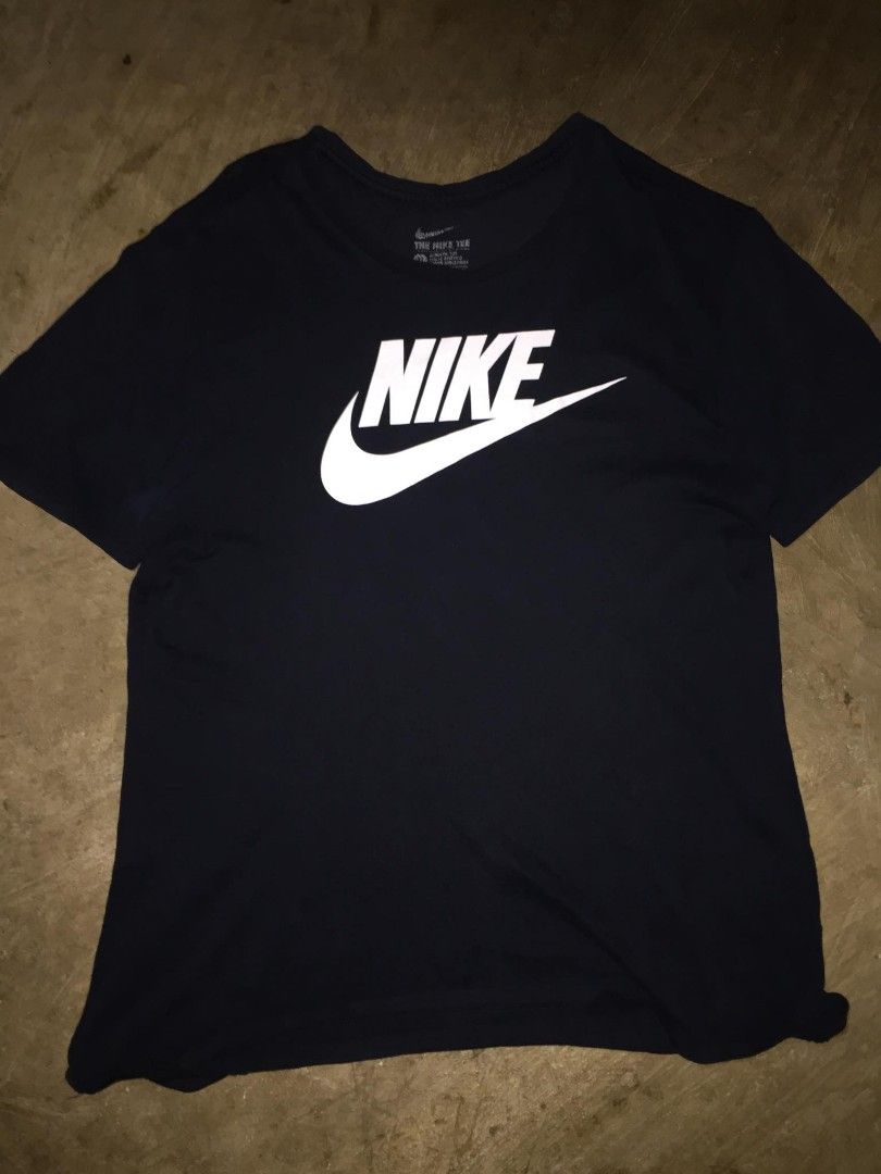 Nike t shirt (Category: Tshirts & Polo Shirts ) located in Calabanga. Submitted by oc_drip_ph. (Listing ID 1468387526, Image 1). Description: .