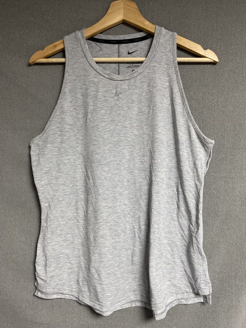 Nike Tank Top (Category: Tshirts & Polo Shirts ) located in Cabuyao City. Submitted by ukaythriftshirt (Listing ID 1468489556, Image 1). Description: Nike Tank Top For womens but fit to mens Small To medium Dimes 18-25 Color rate 9/10 No issue - 350.