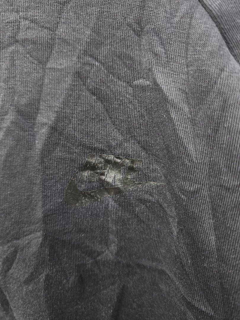 Nike tech fleece hoodie (Category: Coats, Jackets and Outerwear) located in Real. Submitted by raphy2019 (Listing ID 1468355948, Image 3). Description: .