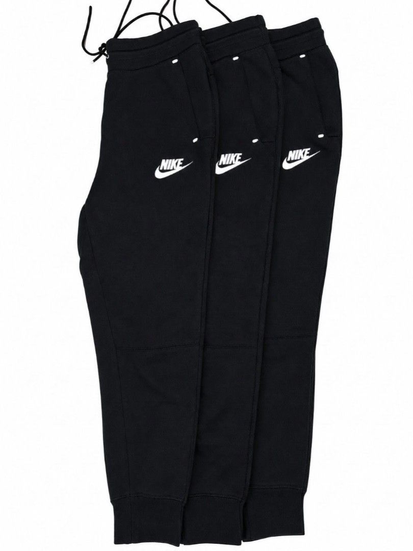 Nike Tech Fleece joggers (all original) (Category: Joggers) located in Paranaque City. Submitted by emzeicool48572 (Listing ID 1468344313, Image 2). Description: ITEM DESCRIPTION: Price/Presyo: 299 Each (Remaining 3) Waist Size: Medium on Tag ( Relax fit 30 to 34 all) Length Size: (36 All) Material: Cotton Color: Black color rate: 9.5/10 Condition: 9.5/10 📍Tambo Paranaque 💸Payment: Pay Maya only 📦🚚 Delivery: Lalamove or J&T No return policy B