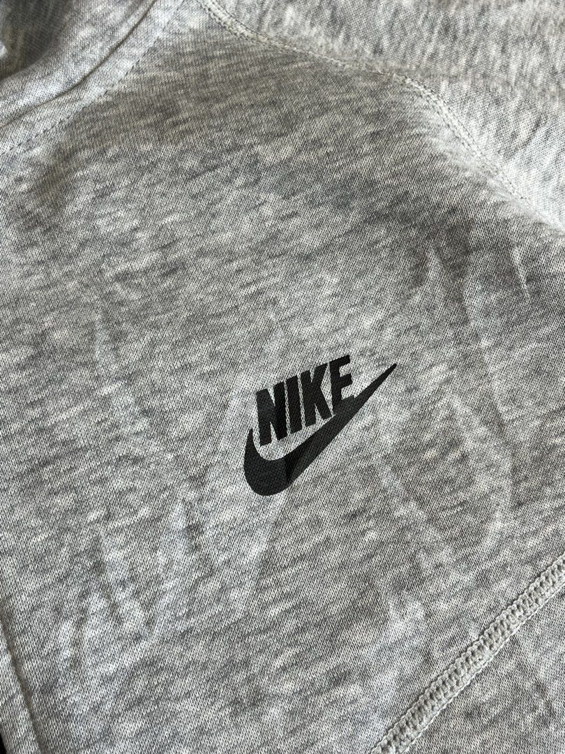 Nike Techfleece (Category: Coats, Jackets and Outerwear) located in Manila. Submitted by cjcuevas_05 (Listing ID 1468384921, Image 2). Description: 📍Tanza Cavite Dimes: 22x27 See photos for details GCASH ONLY, can ship thru JnT/orange check out .