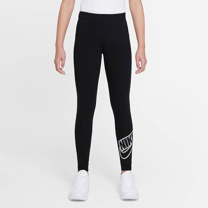 Nike tight fit leggings (Category: Activewear) located in Koronadal. Submitted by southstyle97 (Listing ID 1468421458, Image 2). Description: ▫️✅ Cotton Tight fit 26-28*33 Excellent to new With hangtag P280.