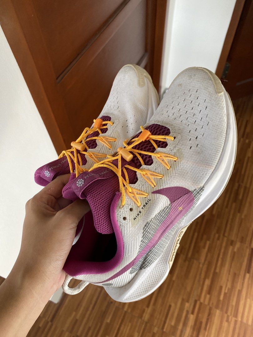 NIKE trail shoes (Category: Sneakers) located in Makati City. Submitted by raingooooawayy (Listing ID 1468353176, Image 1). Description: RFS: not getting enough use #nike #nikehiking #hikingshoes.