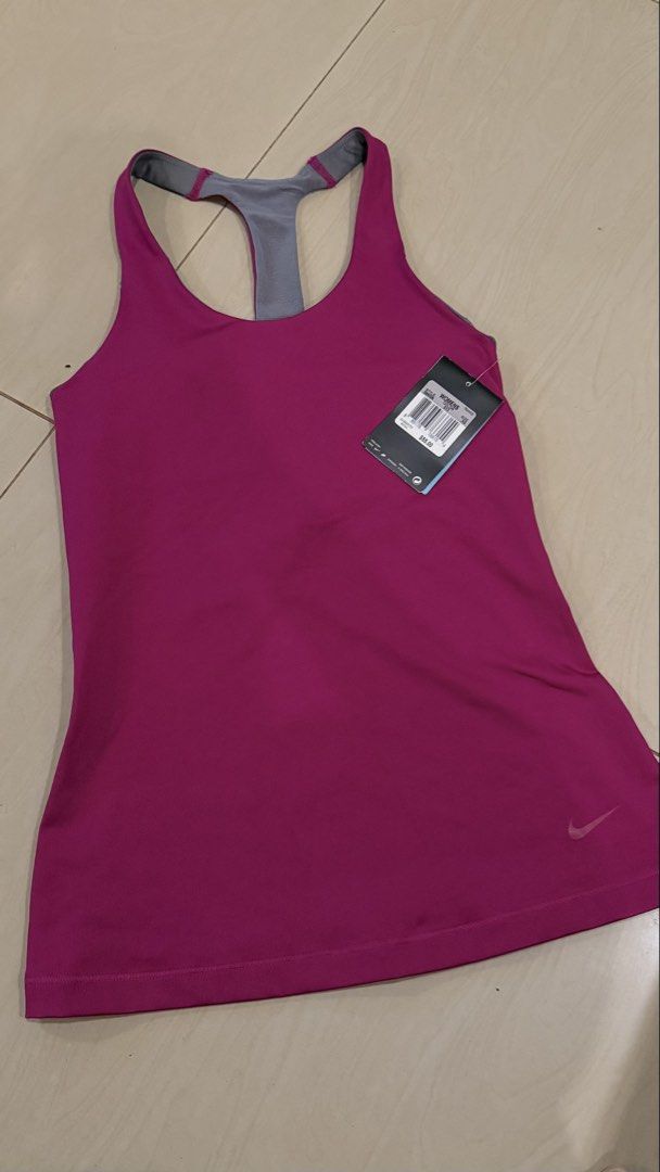 Nike Training Top (Category: Activewear) located in Santa Rosa. Submitted by jnicamaermos (Listing ID 1468283642, Image 1). Description: .