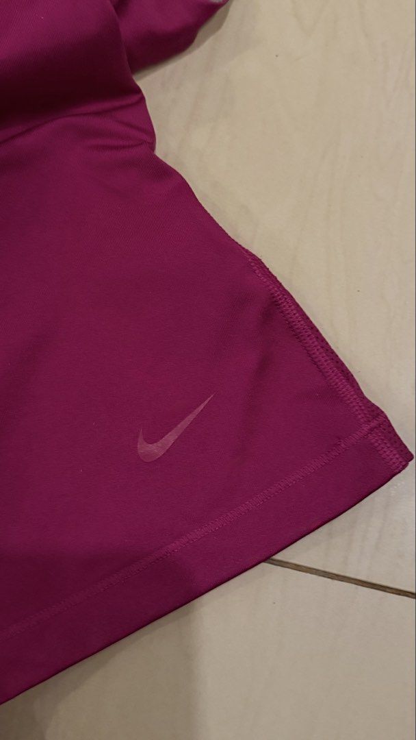 Nike Training Top (Category: Activewear) located in Santa Rosa. Submitted by jnicamaermos (Listing ID 1468283642, Image 2). Description: .