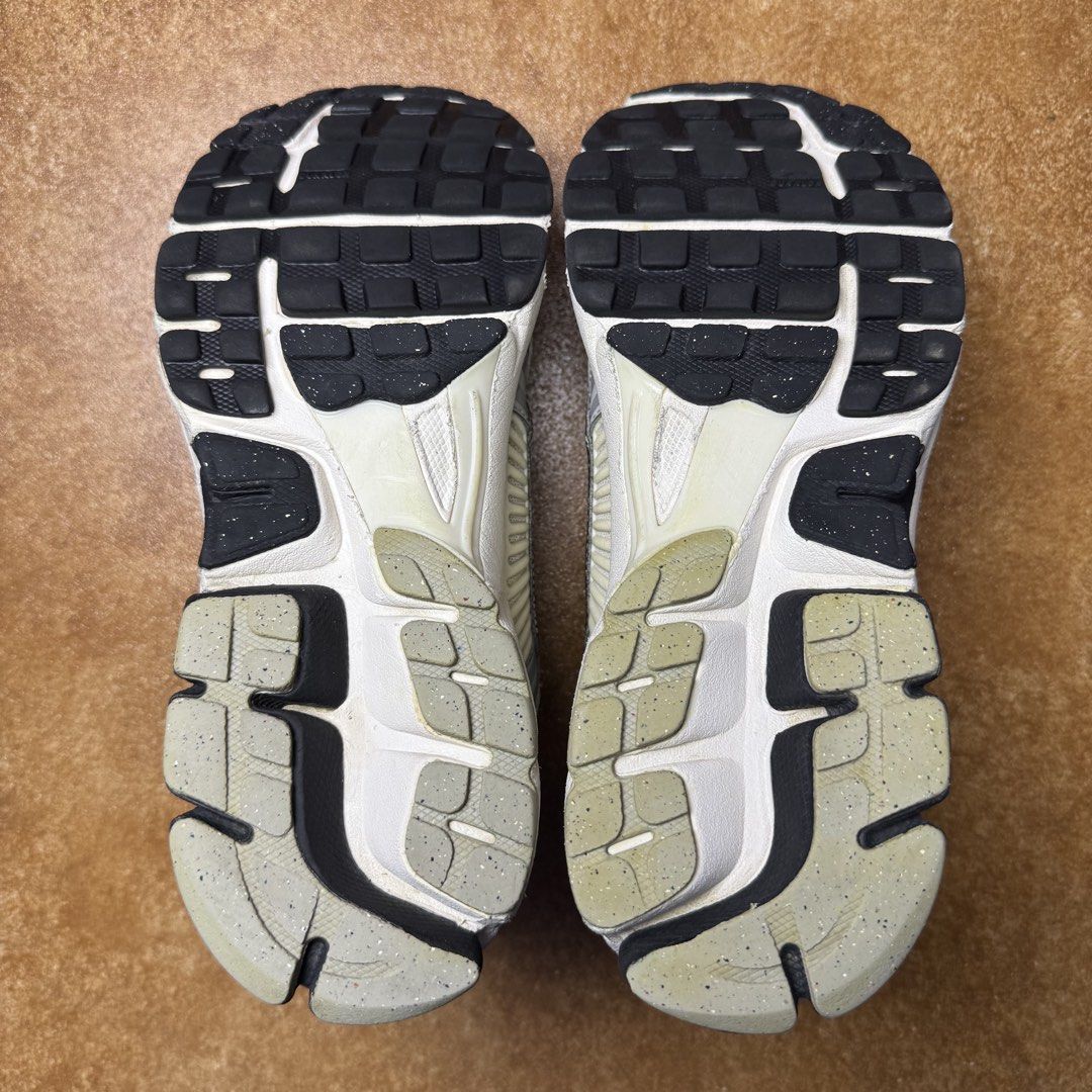 NIKE VOMERO 5 (Category: Sneakers) located in Panabo. Submitted by shoerarefinds (Listing ID 1468340082, Image 2). Description: ÑÌĶÈ VÓMÊŘÒ (3) SIZE: CM 24.5 / EURO 38.5 / US 7.5 Good condition, minimal draging LOCATION: PANABO CITY, DAVAO DEL NORTE, 8105 2200 FREESHIPPING .