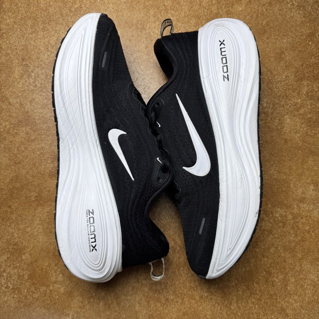 NIKE VOMERO PLUS (Category: Sneakers) located in Panabo. Submitted by shoerarefinds (Listing ID 1468286545, Image 3). Description: ÑÌĶÈ VÓMÊŘO PŁÙŚ SIZE: CM 26.5 / EURO 42 / US 8.5 Excellent Condition LOCATION: PANABO CITY, DAVAO DEL NORTE, 8105 2200 FREESHIPPING.