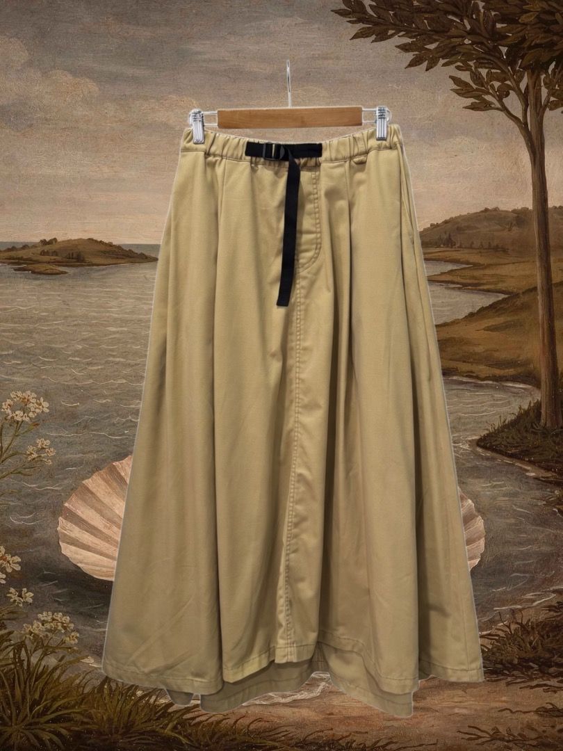 Niko and flare midi skirt (Category: Activewear) located in Dasmarinas. Submitted by thrifteefinds (Listing ID 1468390359, Image 1). Description: Niko and flare midi skirt Size: 3 28-30WL 36L Excellent condition M/Mine: 600 DM: Name | Contact | Address & Brgy Please comment MINE only if you’re 100% sure and ready to pay. No return or exchange.