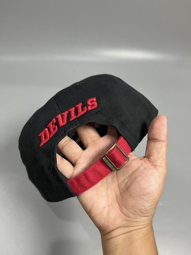 NJ TWO TONE ZEPHYR DADHAT CAP (Category: Caps & Hats) located in Taguig. Submitted by oneday_pickenget (Listing ID 1468387076, Image 3). Description: .