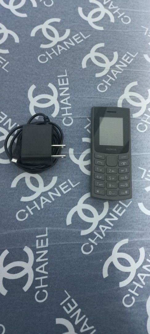 Nokia 105 keypad phone original (Category: Early Generation Mobile Phones) located in Quezon City. Submitted by cast04 (Listing ID 1468357036, Image 1). Description: for sale Nokia 105 keypad phone original authentic dual sim good as brandnew hindi rin halos nagamit complete wid box 900 php mtup: UP town center katipunan qc.