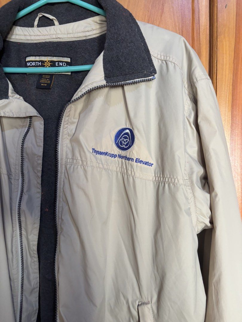 North End ThyssenKrupp Northern Elevator Jacket Size M (Category: Coats, Jackets and Outerwear) located in Manila. Submitted by shopmik4scloset (Listing ID 1468331469, Image 2). Description: Hi 👋🏽 Yes, it’s available :) Authentic Issue: slight stain at the back Preloved not thrifted 📍: Sampaloc Manila 🚚: Lalamove or J&T 💵: Gcash or Bank Transfer No meet ups, cod or free sf!.