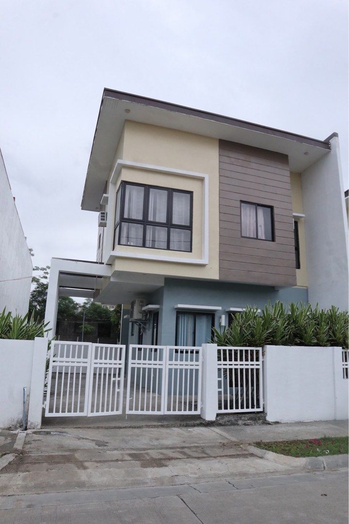 North orchard (Category: House & Lot) located in Manila. Submitted by johnlee0212 (Listing ID 1468289433, Image 1). Description: Location: Sta Maria, Bulacan Lot area: 80 SQM Floor area: 112.36 SQM Single Attached House 🏠House Features: (Actual Turn-over) ✅ 1 Master’s Bedroom ✅ 2 Bedrooms ✅ 2 Toilet & Bath ✅ 2-Car Port ✅ Living Area ✅ Dining Area ✅ Kitchen ✅ Porch ✅ Lawn ✅ Service Area ✅ Complete finished with tiles and fence Amenities: ☑️ 24/7 