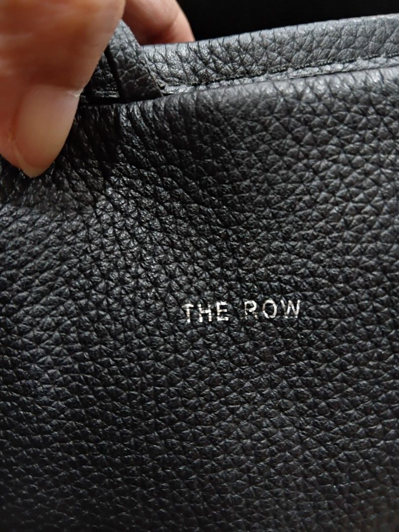N/S Park The ROW (Category: Tote Bags) located in Subic. Submitted by AnythingBrandedby_May (Listing ID 1468454602, Image 3). Description: LAST PRICE POSTED The Row.