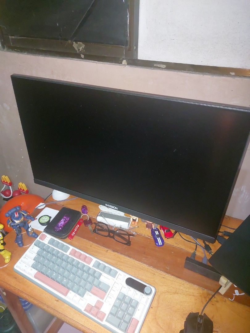N-Vision Computer Monitor (Category: Monitor Screens) located in Manila. Submitted by freestone-01e5 (Listing ID 1468302403, Image 1). Description: 25 inches monitor plus inplay monitor mount last price is 4k non negotiable.
