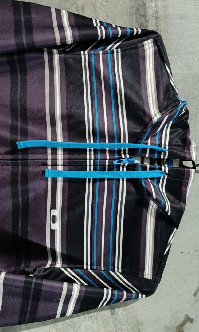 OAKLEY Multi-colored Stripe Design Full Zip Hoodie Jacket (Category: Coats, Jackets and Outerwear) located in Bacoor. Submitted by nineties_kid (Listing ID 1468459342, Image 3). Description: <==• OAKLEY Multi-colored Stripe Design Full Zip Hoodie Jacket Size: Small Shoulder width: 16.5 inches Sleeve length: 26.5 inches Jacket width: 19 inches Jacket length: 28 inches ______________ ▶LBC Cash on Pick-up (C.O.P) Offer nation-wide delivery, as long 