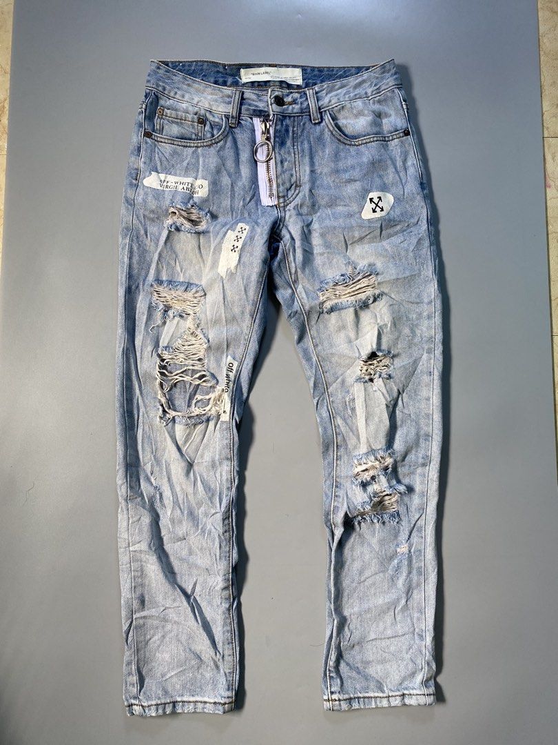 Off White (Category: Jeans) located in Manila. Submitted by r4y.garm3nts (Listing ID 1468295400, Image 1). Description: Waist 30-32.