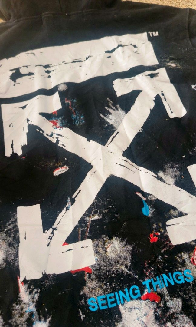Off white hoodie jacket (Category: Luxury Accessories) located in Manila. Submitted by mackussil (Listing ID 1468359184, Image 3). Description: as new condition no issue.