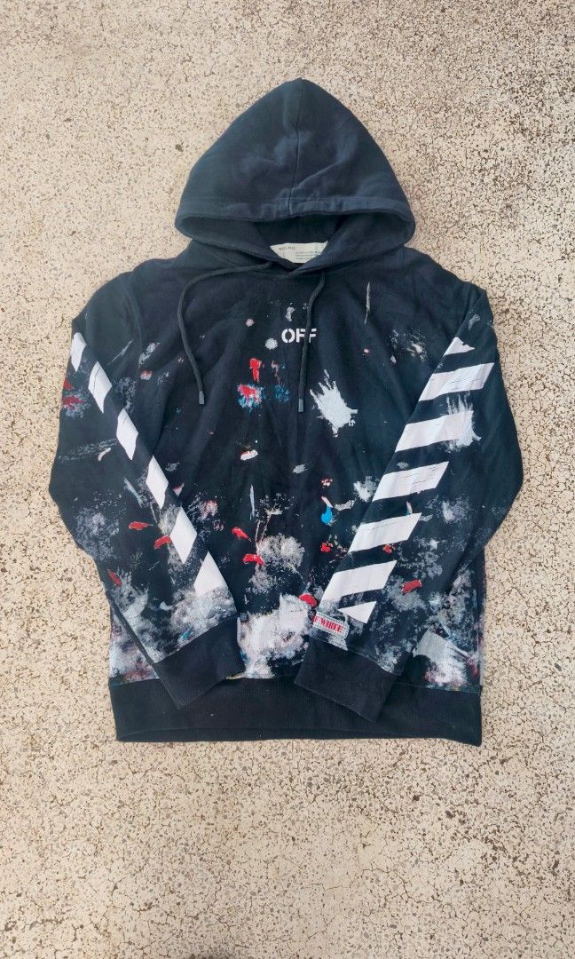 Off white hoodie jacket (Category: Luxury Accessories) located in Manila. Submitted by mackussil (Listing ID 1468359184, Image 1). Description: as new condition no issue.