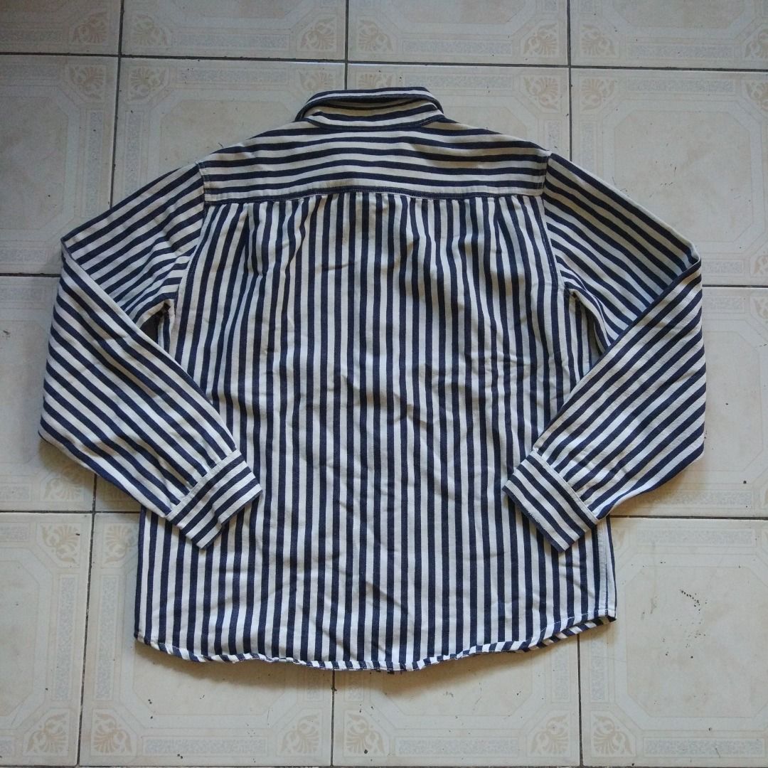 Okonkwo Longsleeve XXL (Category: Formal Shirts) located in Pasay City. Submitted by denimdude.ph (Listing ID 1468354442, Image 2). Description: .